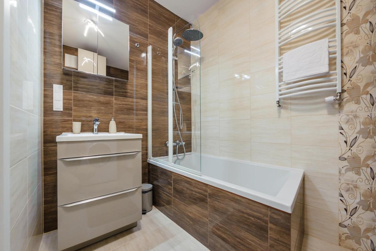 Apartamenty Sun & Snow Front Park グダニスク エクステリア 写真